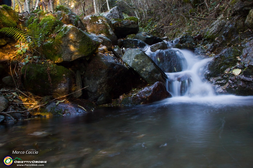 01_L'acqua della val d'inferno.JPG